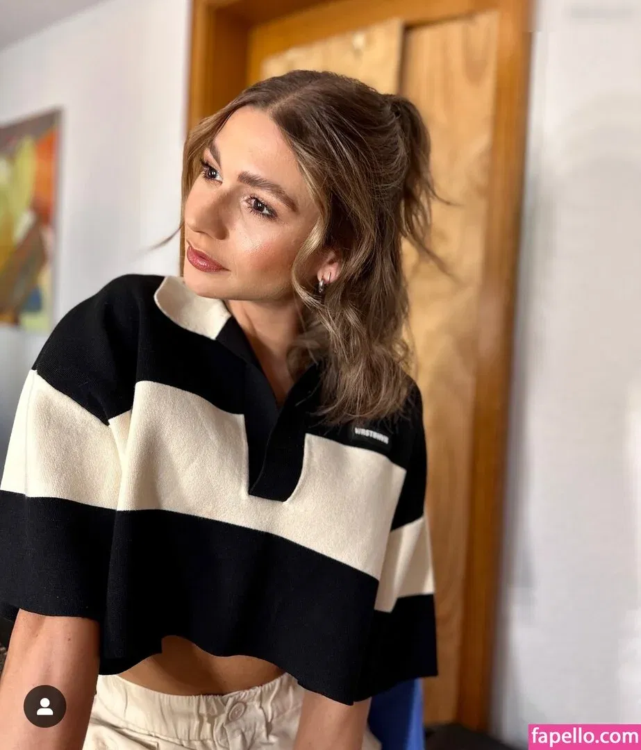 Jana Wosnitza Onlyfans Photo Gallery 