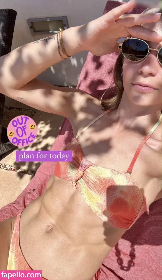 Jana Wosnitza Onlyfans Photo Gallery 