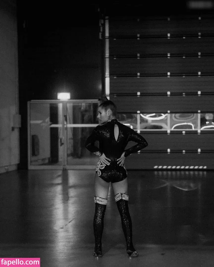 Jana Wosnitza Onlyfans Photo Gallery 