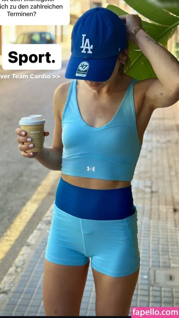 Jana Wosnitza Onlyfans Photo Gallery 