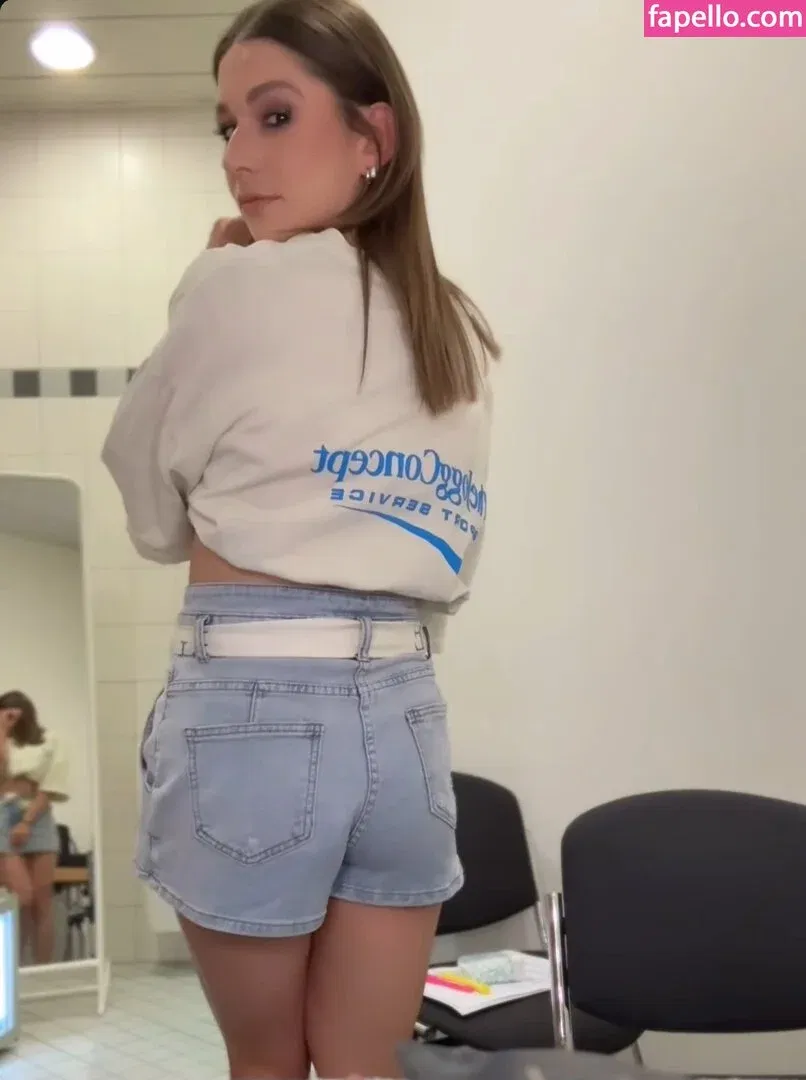 Jana Wosnitza Onlyfans Photo Gallery 