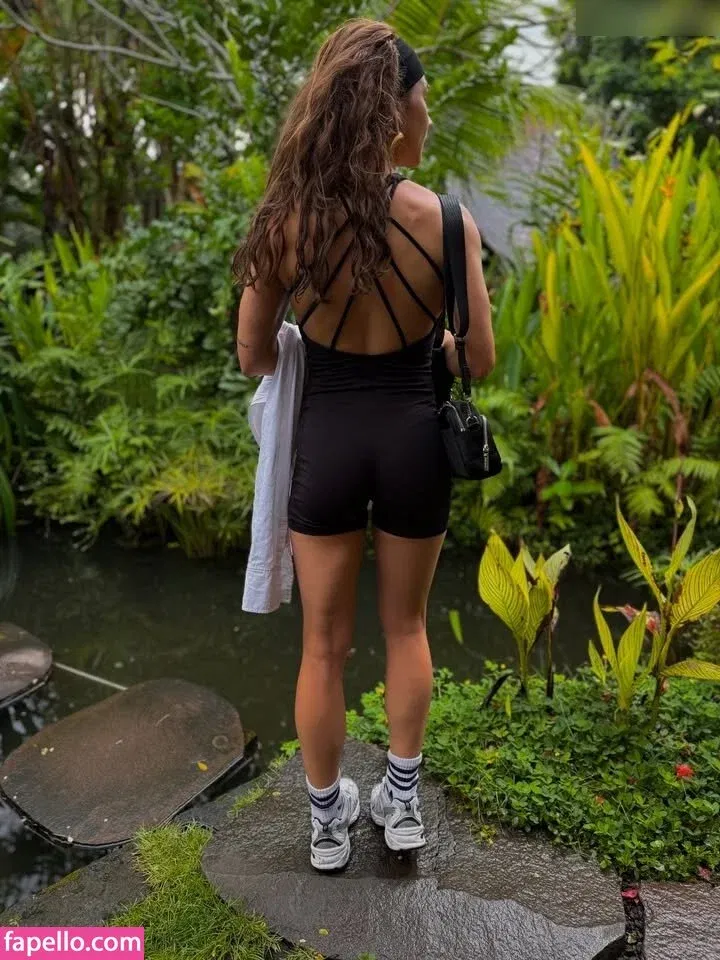 Jana Wosnitza Onlyfans Photo Gallery 