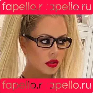 Maryse Ouellet Onlyfans Photo Gallery 