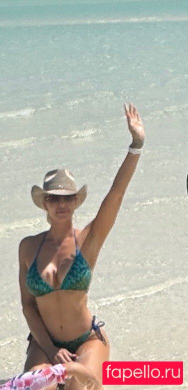 Maryse Ouellet Nude Onlyfans Photo 4