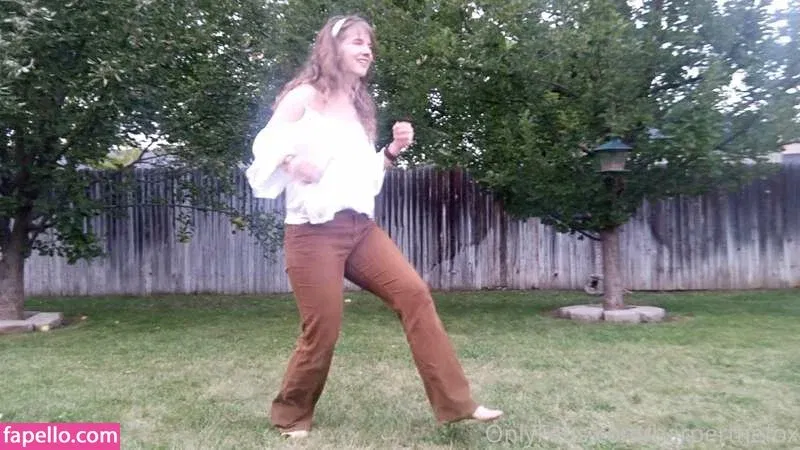 Harper The Fox Onlyfans Photo Gallery 