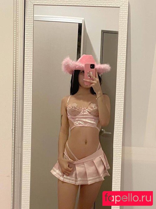 Valberriesmot Nude Onlyfans Photo 12