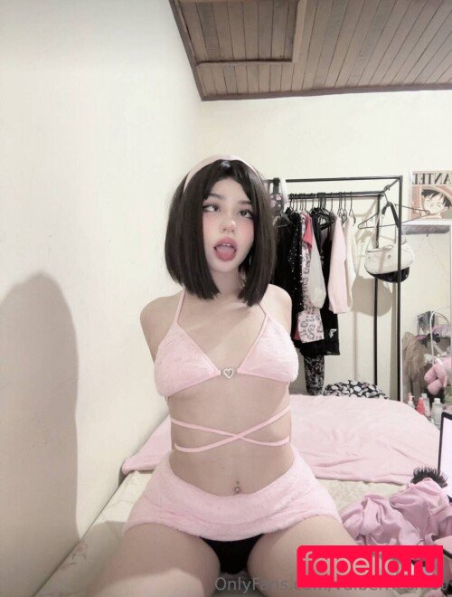 Valberriesmot Nude Onlyfans Photo 5