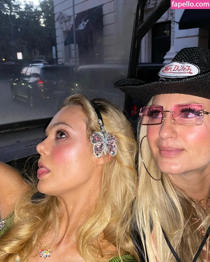 Elle.o.f Onlyfans Photo Gallery 