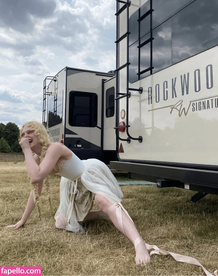 Elle.o.f Onlyfans Photo Gallery 