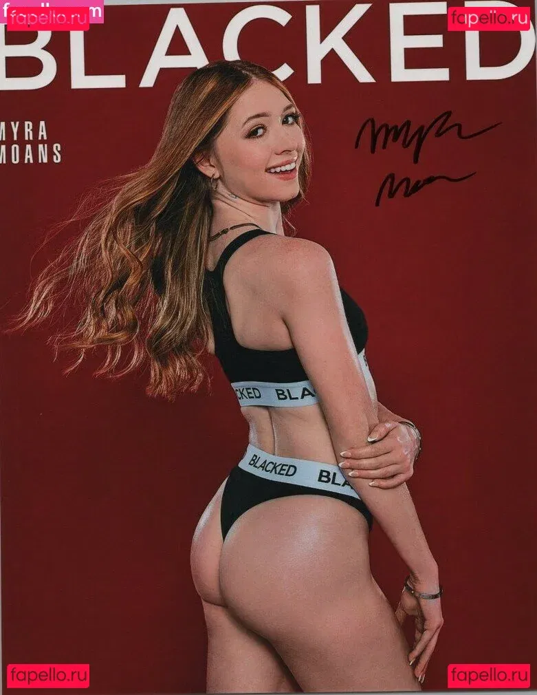 Myra Moans Onlyfans Photo Gallery 