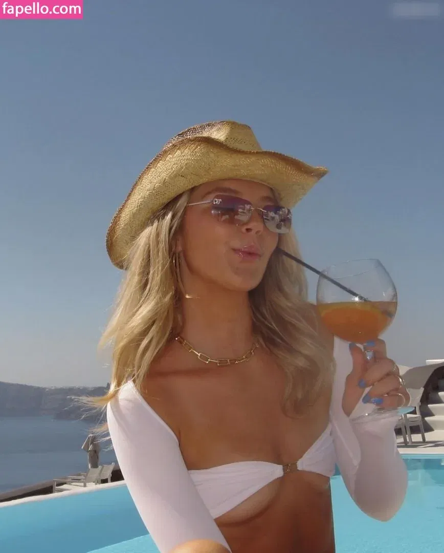 Ellie Thumann Onlyfans Photo Gallery 