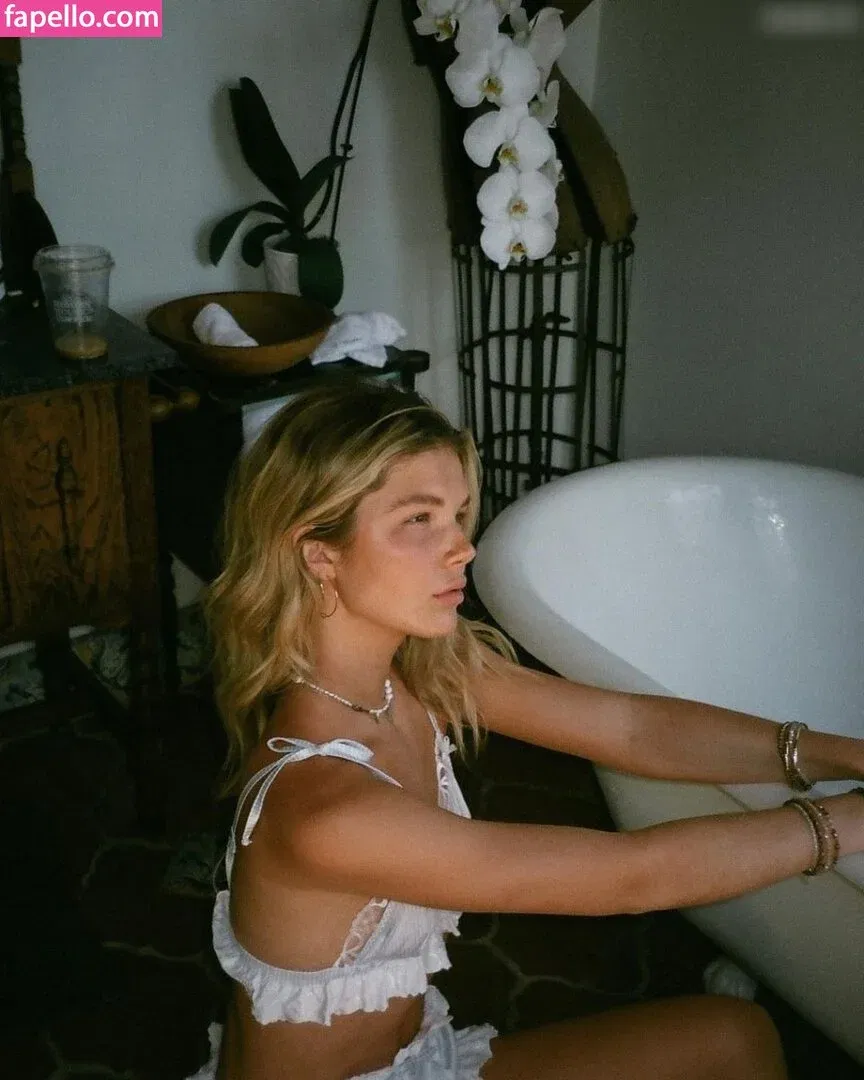 Ellie Thumann Onlyfans Photo Gallery 