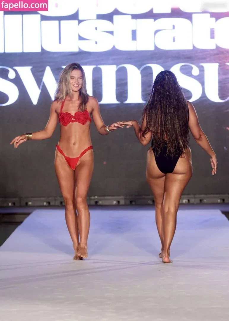 Ellie Thumann Onlyfans Photo Gallery 