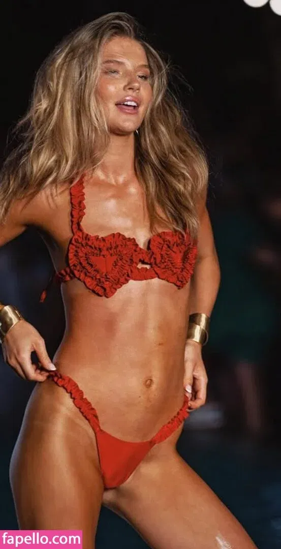 Ellie Thumann Onlyfans Photo Gallery 