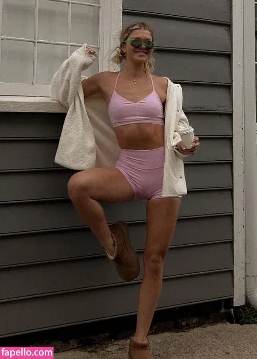 Ellie Thumann Onlyfans Photo Gallery 