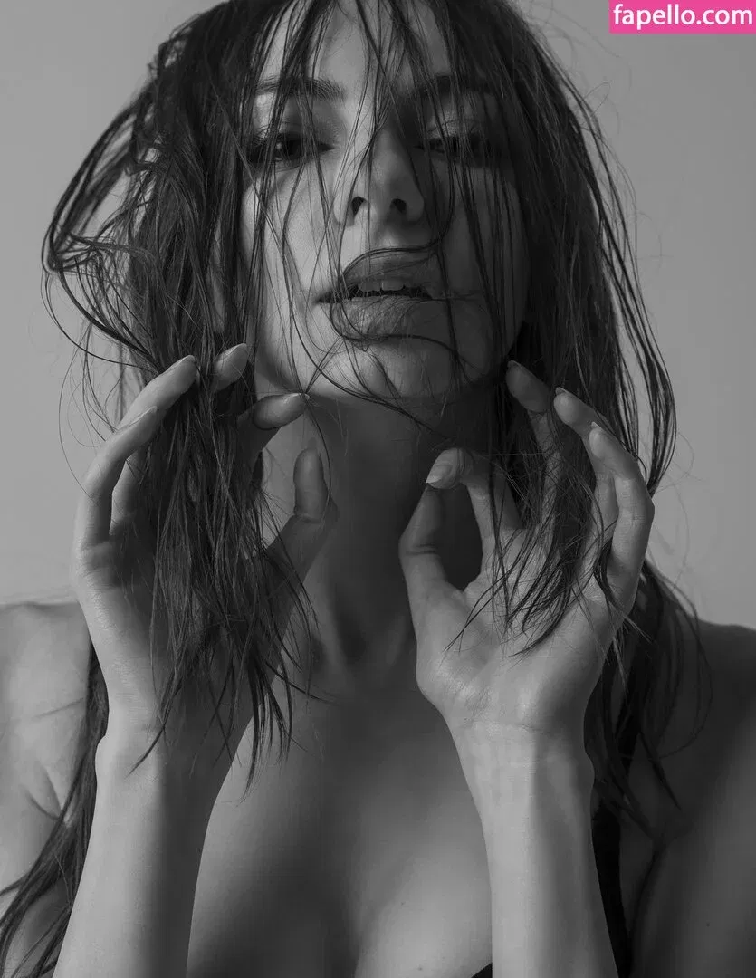 mirachi.s Onlyfans Photo Gallery 