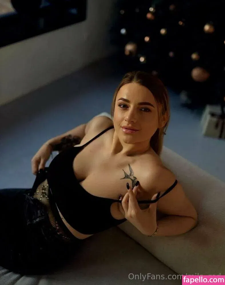 Mila Red Onlyfans Photo Gallery 
