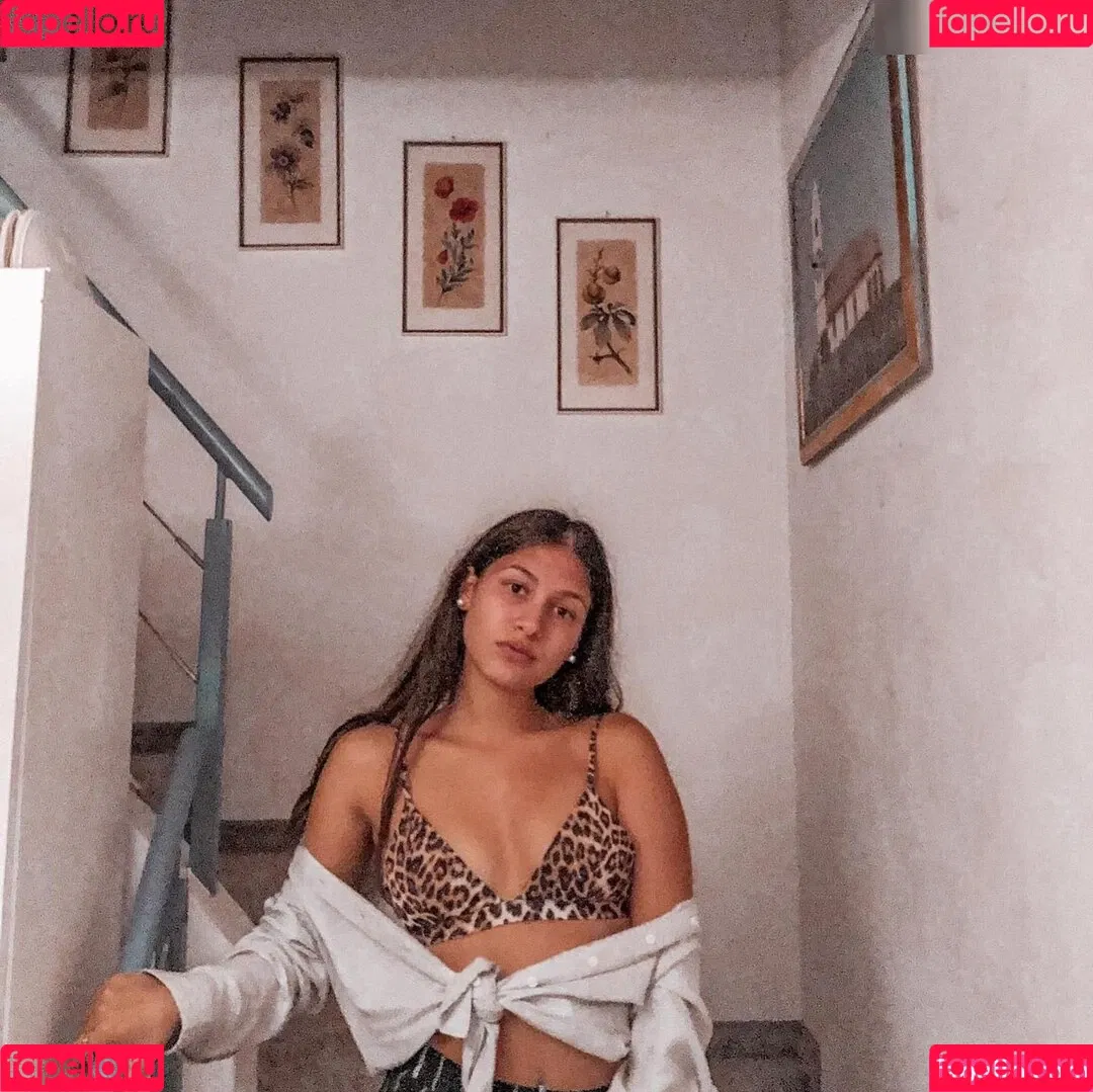 Larush Onlyfans Photo Gallery 