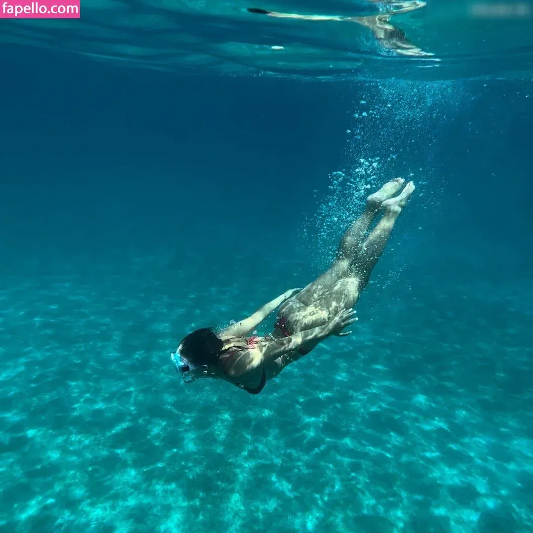 Larush Onlyfans Photo Gallery 