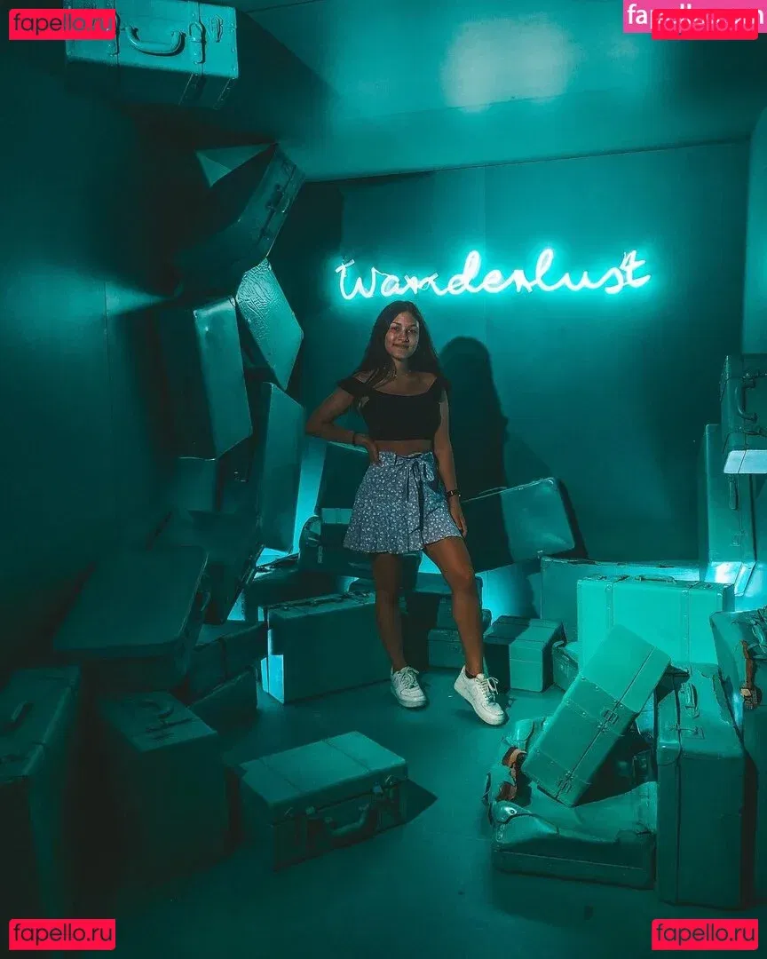 Larush Onlyfans Photo Gallery 