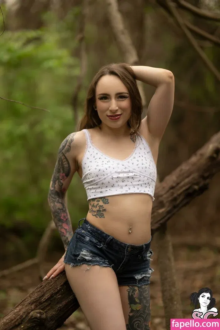 Starry SG Onlyfans Photo Gallery 