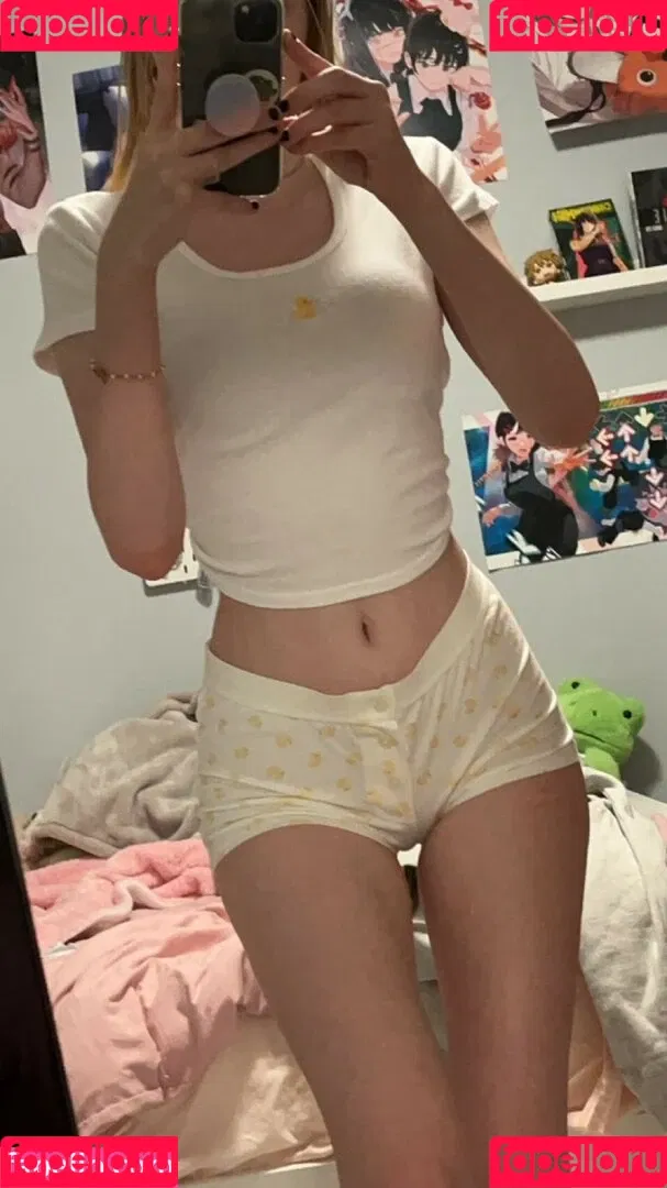 QoR Saige Onlyfans Photo Gallery 