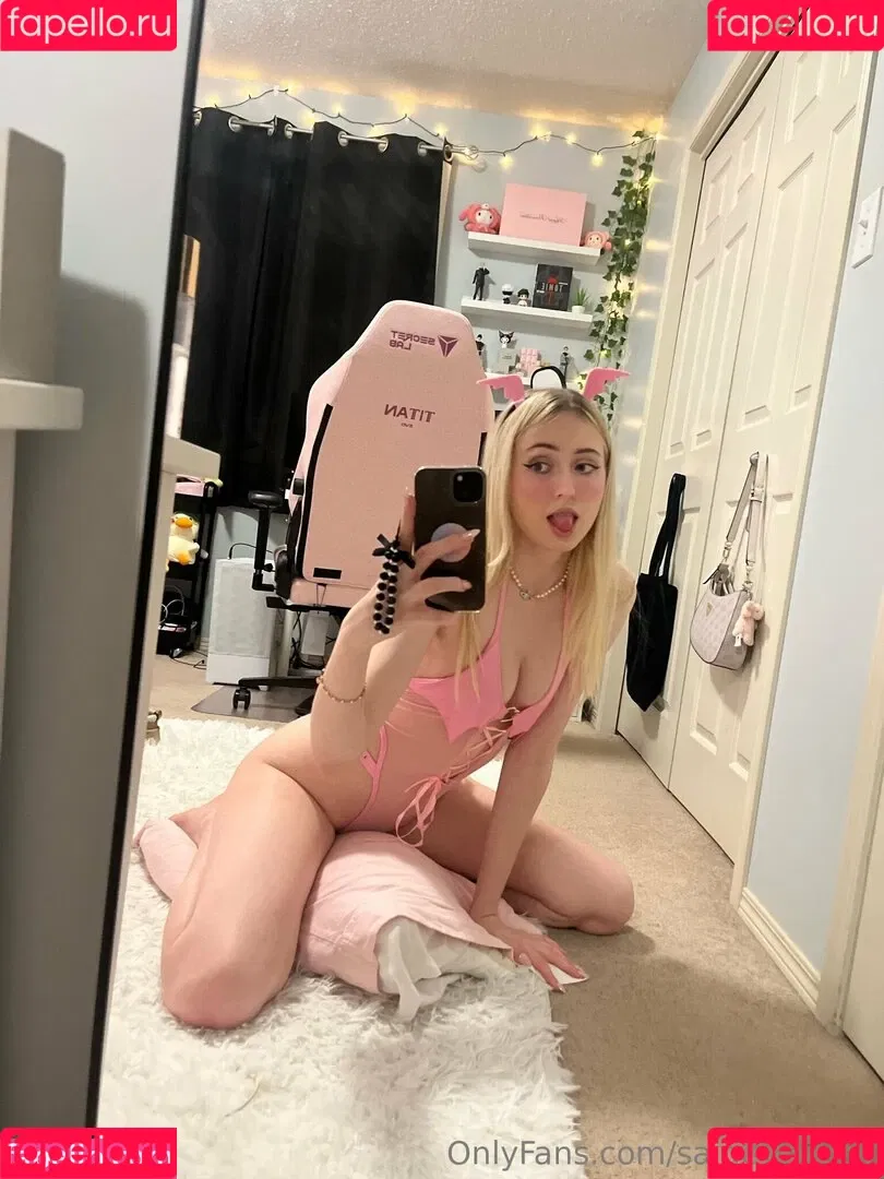 QoR Saige Onlyfans Photo Gallery 