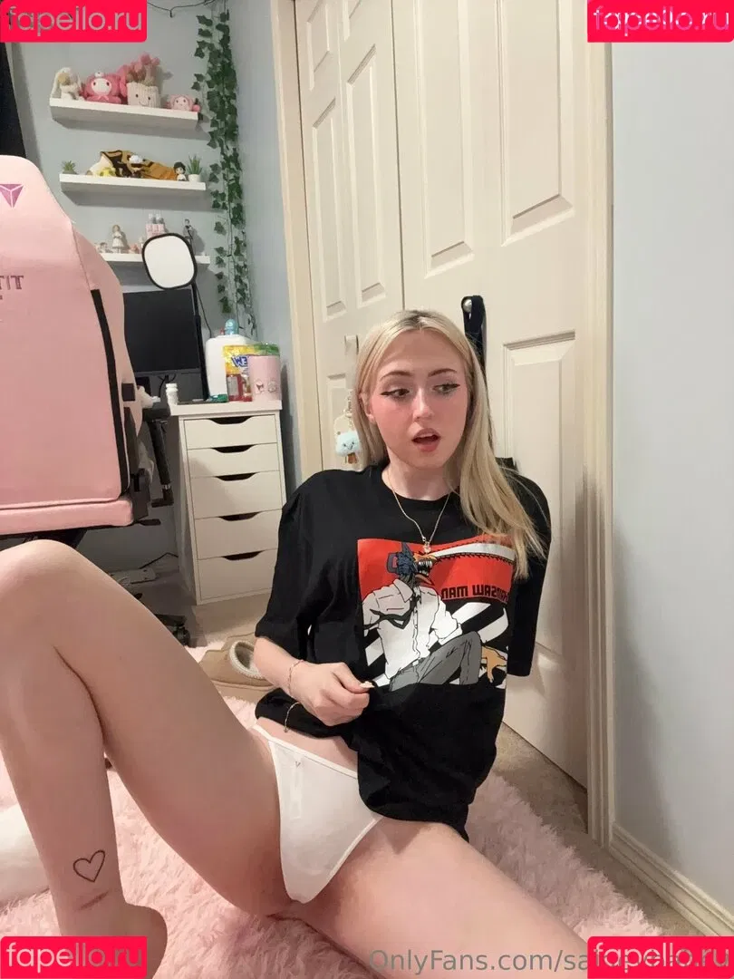 QoR Saige Onlyfans Photo Gallery 