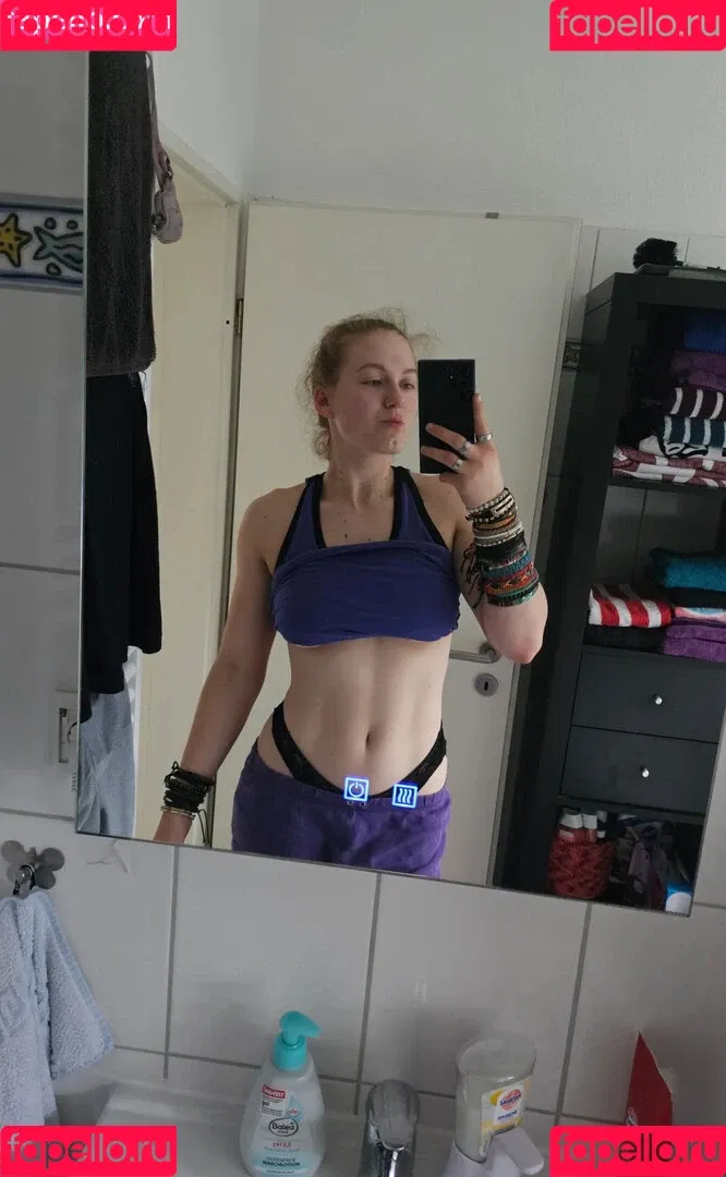 einfachnurchristiinaa Onlyfans Photo Gallery 