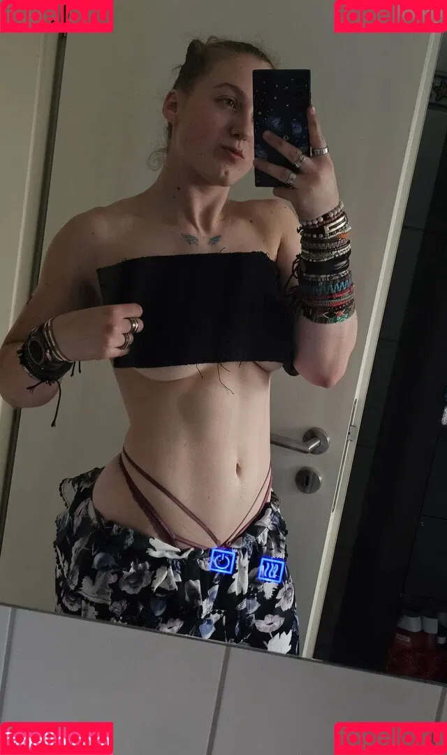 einfachnurchristiinaa Onlyfans Photo Gallery 