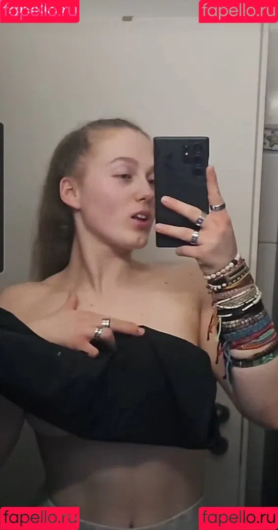 einfachnurchristiinaa Onlyfans Photo Gallery 