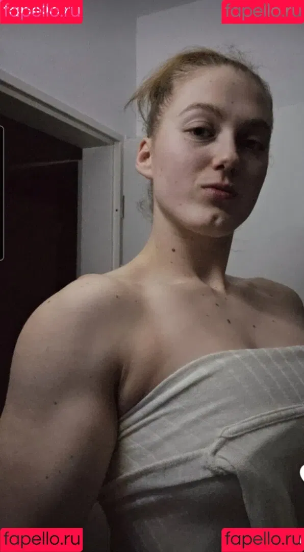 einfachnurchristiinaa Onlyfans Photo Gallery 