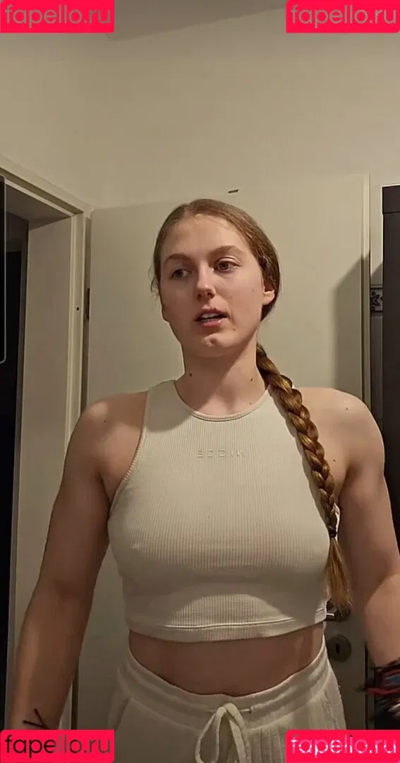 einfachnurchristiinaa Onlyfans Photo Gallery 