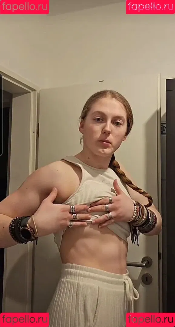 einfachnurchristiinaa Onlyfans Photo Gallery 