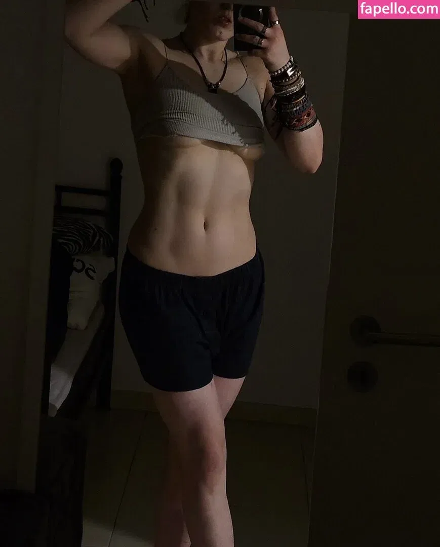 einfachnurchristiinaa Onlyfans Photo Gallery 