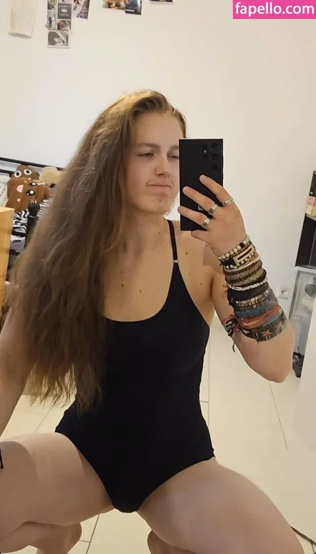 einfachnurchristiinaa Onlyfans Photo Gallery 