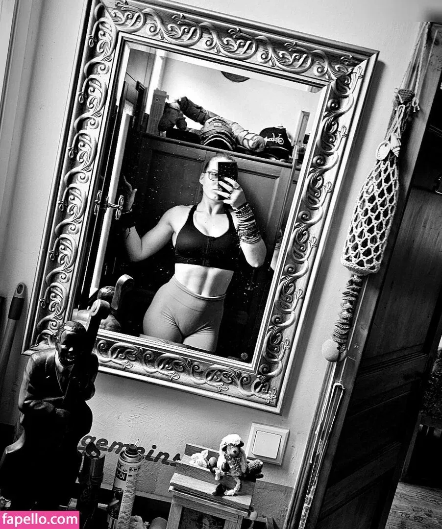 einfachnurchristiinaa Onlyfans Photo Gallery 