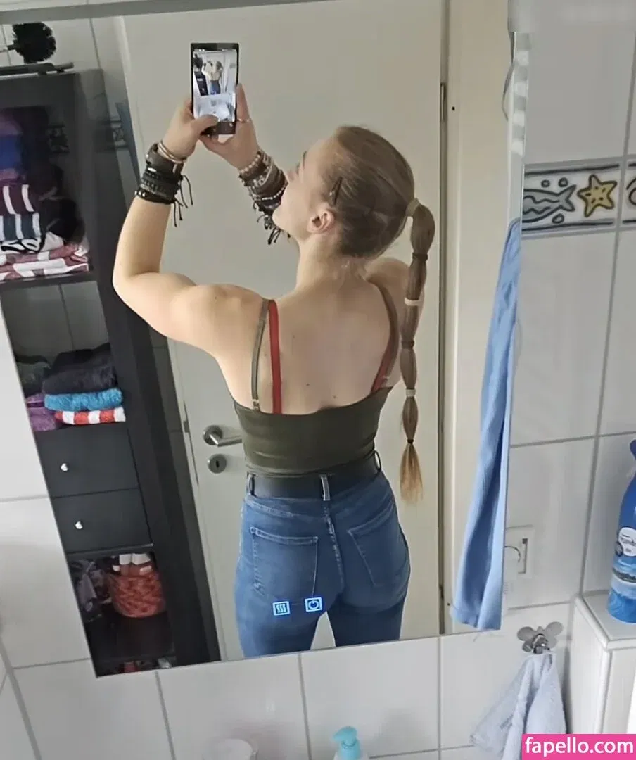 einfachnurchristiinaa Onlyfans Photo Gallery 