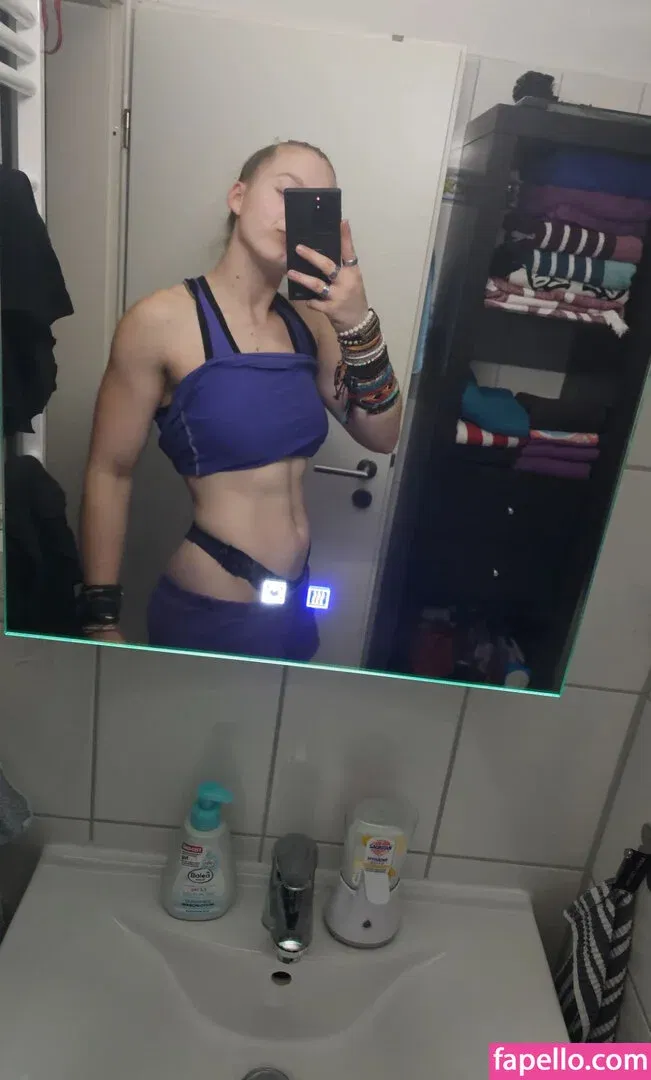 einfachnurchristiinaa Onlyfans Photo Gallery 