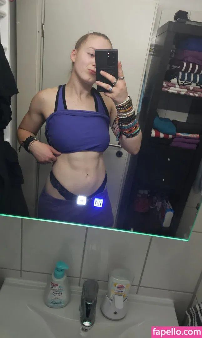 einfachnurchristiinaa Onlyfans Photo Gallery 