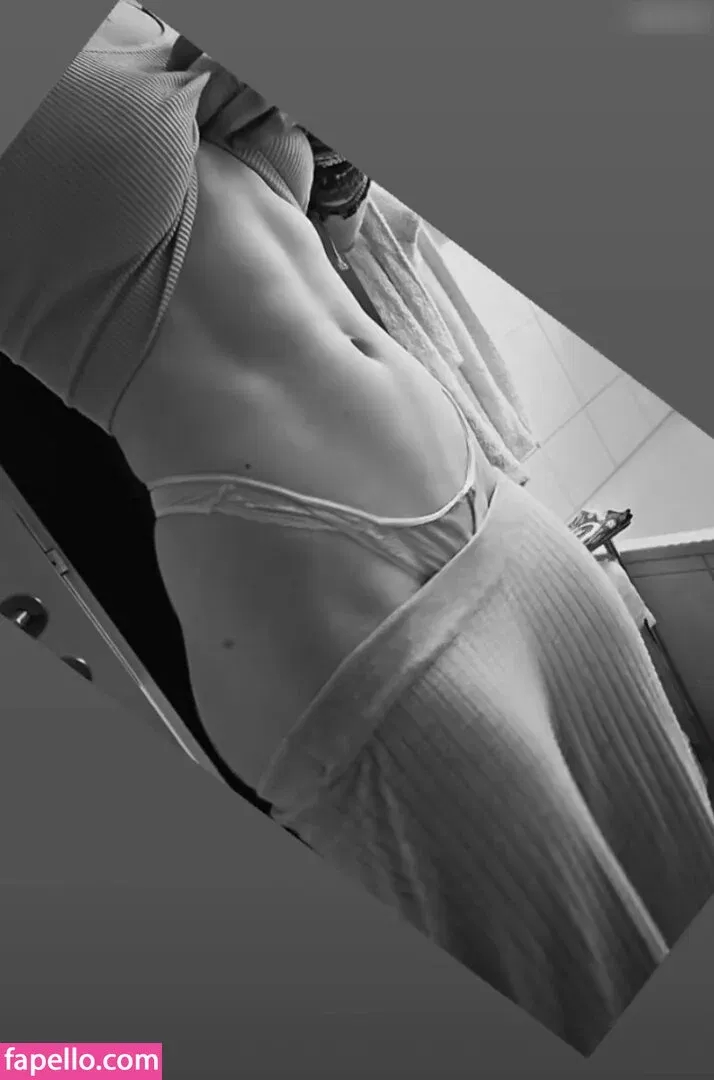 einfachnurchristiinaa Onlyfans Photo Gallery 