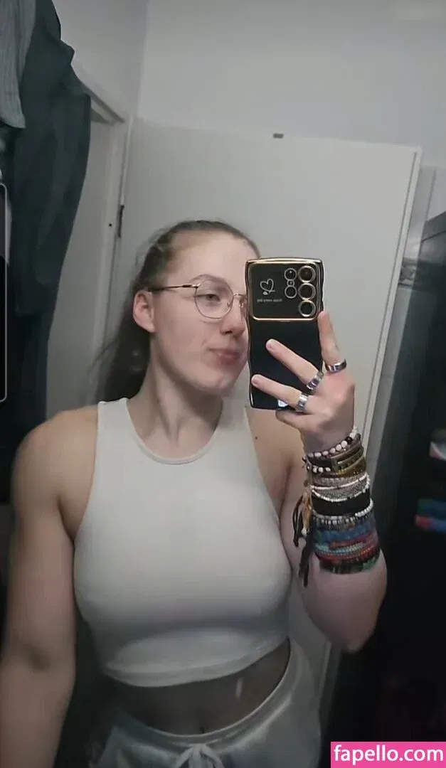 einfachnurchristiinaa Onlyfans Photo Gallery 