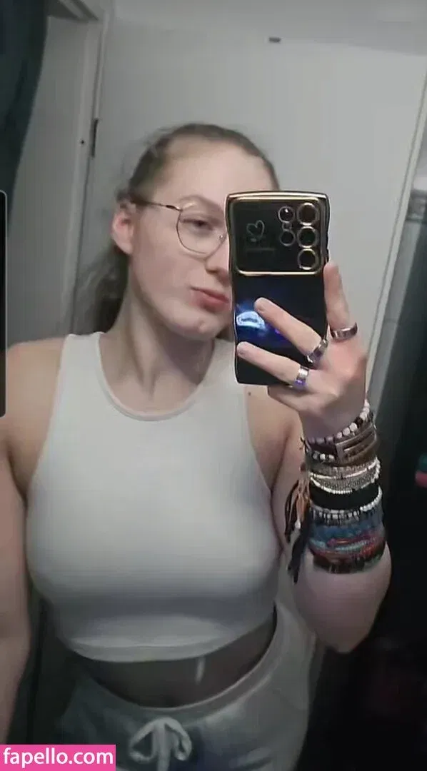 einfachnurchristiinaa Onlyfans Photo Gallery 