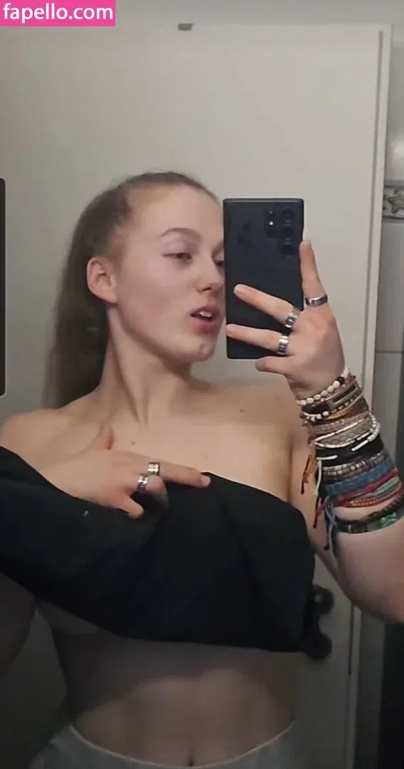 einfachnurchristiinaa Onlyfans Photo Gallery 