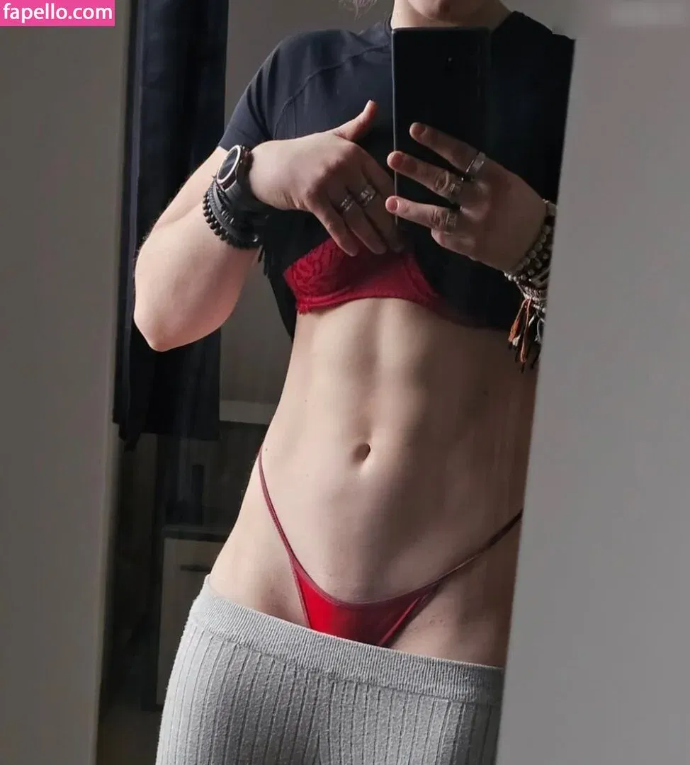 einfachnurchristiinaa Onlyfans Photo Gallery 