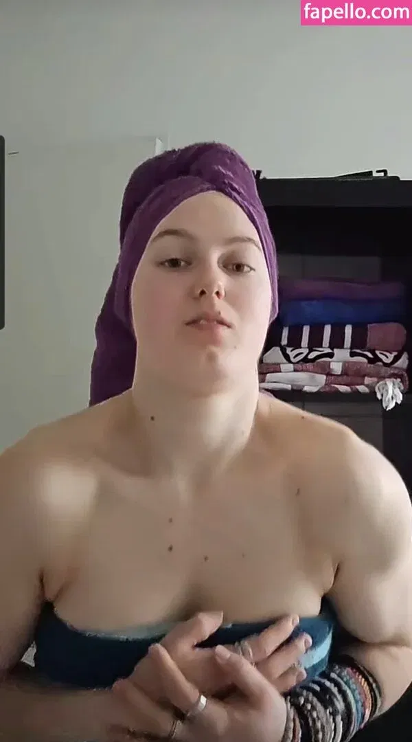 einfachnurchristiinaa Onlyfans Photo Gallery 