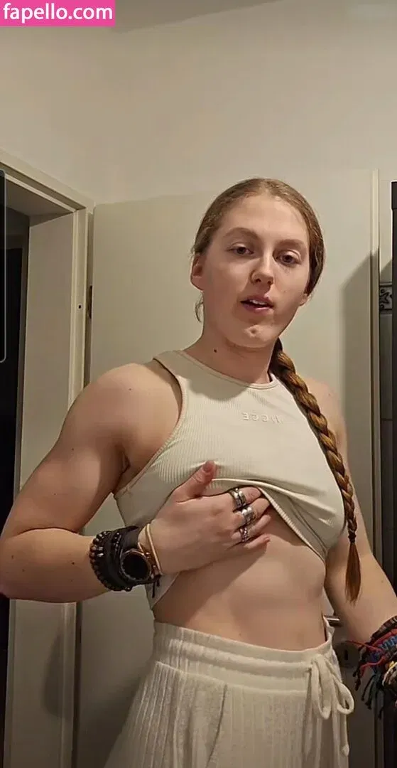 einfachnurchristiinaa Onlyfans Photo Gallery 