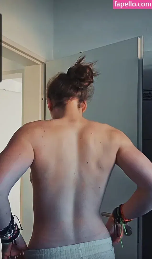 einfachnurchristiinaa Onlyfans Photo Gallery 