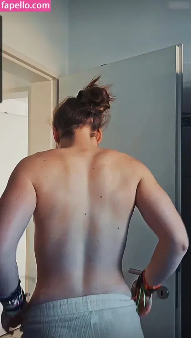 einfachnurchristiinaa Onlyfans Photo Gallery 