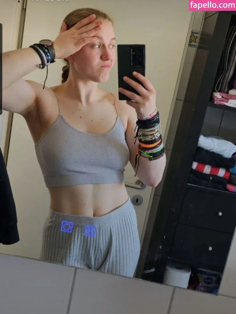 einfachnurchristiinaa Onlyfans Photo Gallery 